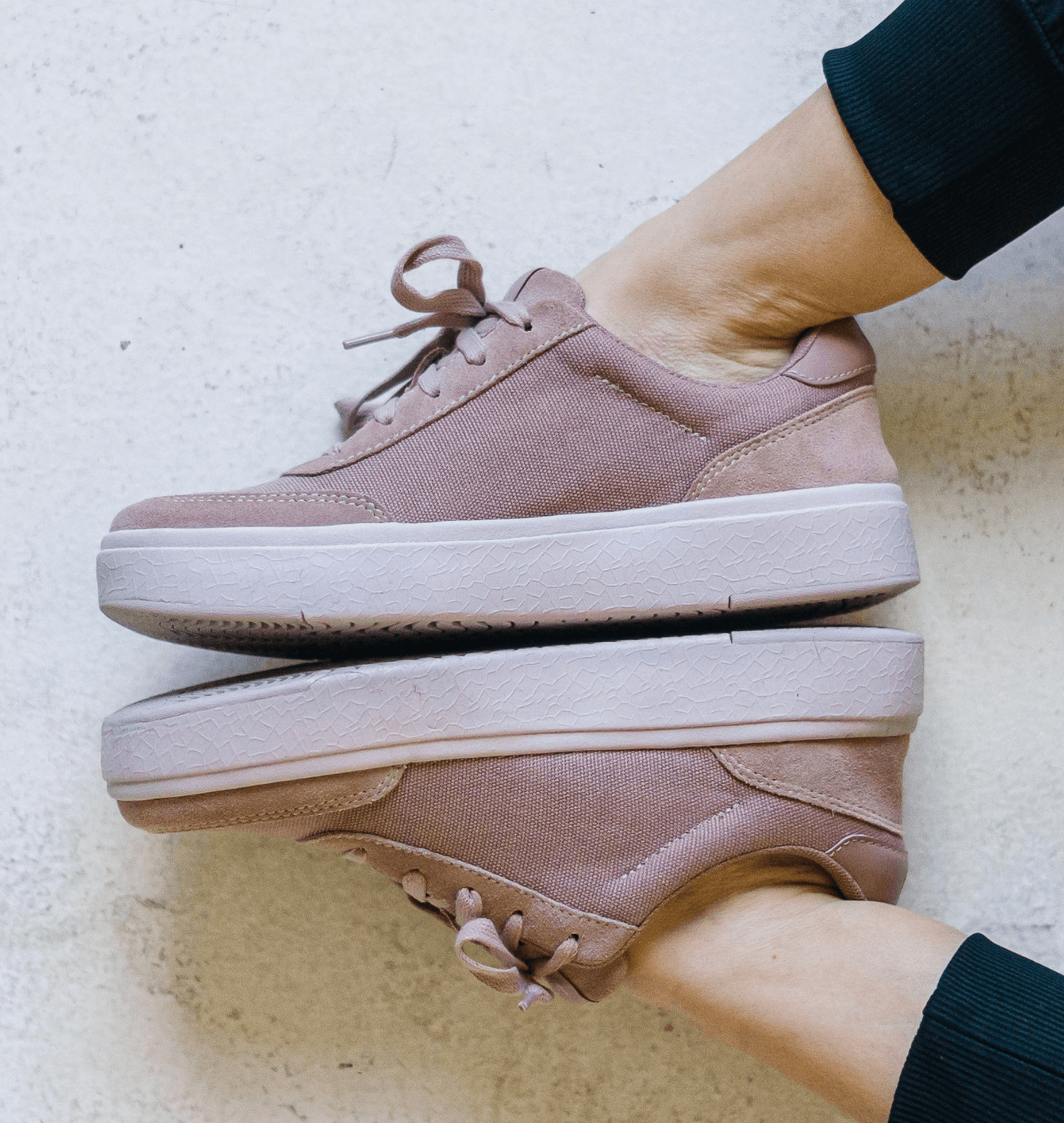 What are canvas shoes?